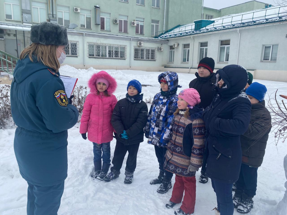 Сотрудники МЧС по ВАО напоминают правила пожарной безопасности для детей