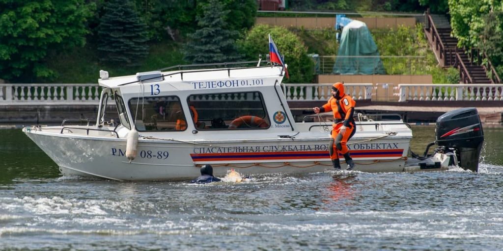 Собянин рассказал о поисково-спасательной службе на водных объектах