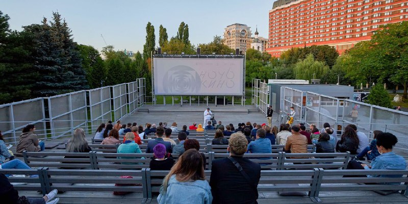 Сергунина: Более 120 культурных площадок Москвы приглашают на «Ночь кино»