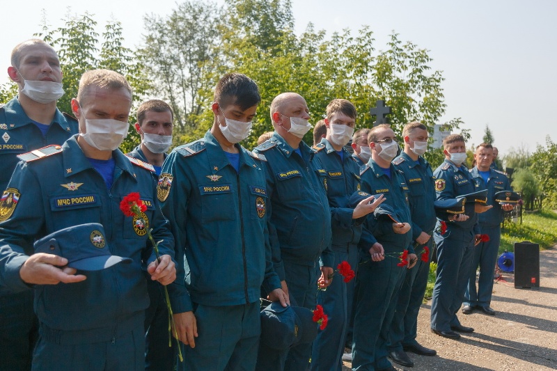 В вековой юбилей Героя Советского Союза Петра Алдуненкова на Преображенском кладбище состоялось памятное мероприятие