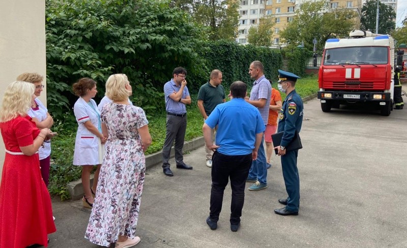 Сотрудники МЧС по ВАО провели пожарно-тактические занятия